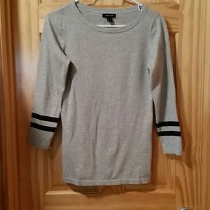 Gray with blue stripes on sleeves tshirt